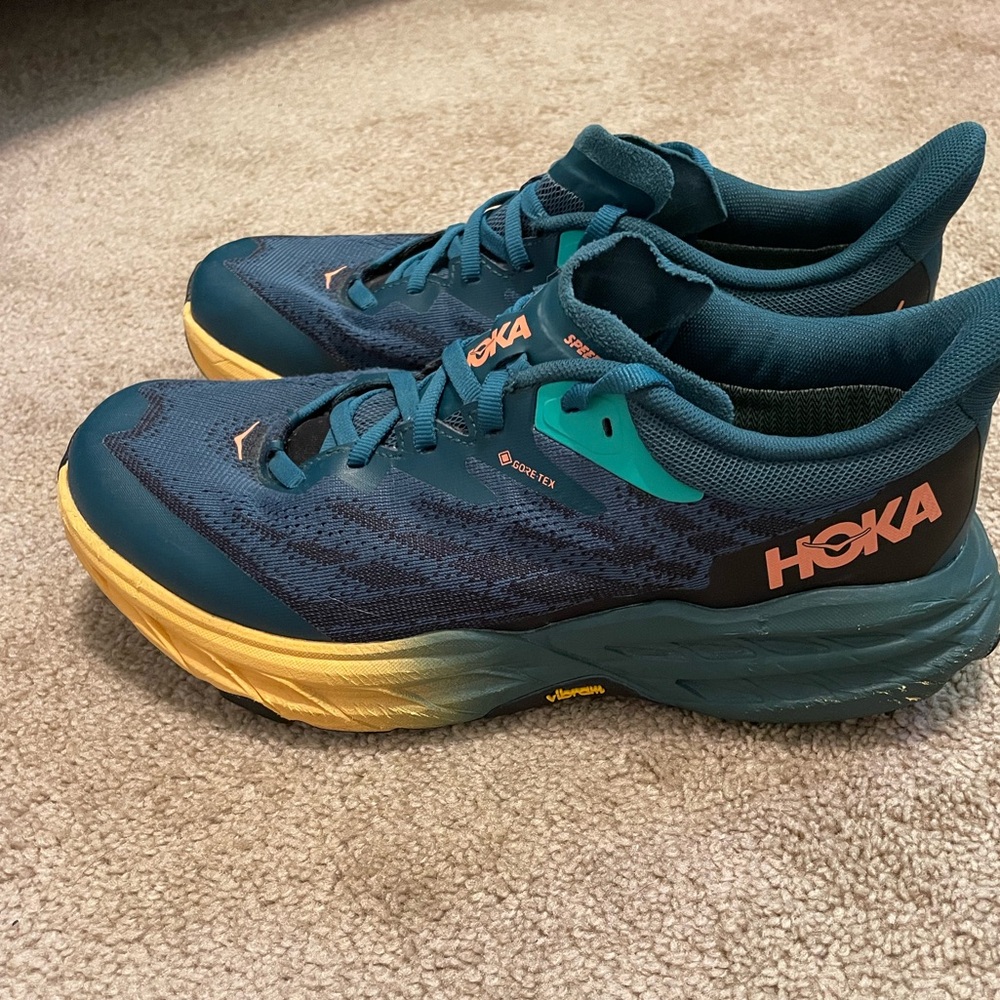 Hoka One One speedboat 5 Gore Tex Spike Blue and Yellow Running Shoes Womens 9 - Picture 2 of 7